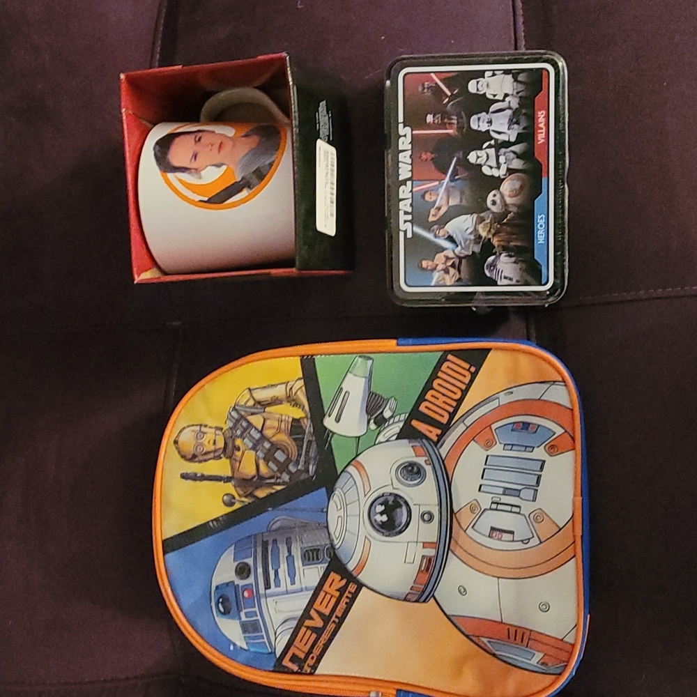 Star Wars 10” Mini Droid Backpack and Rey Mug